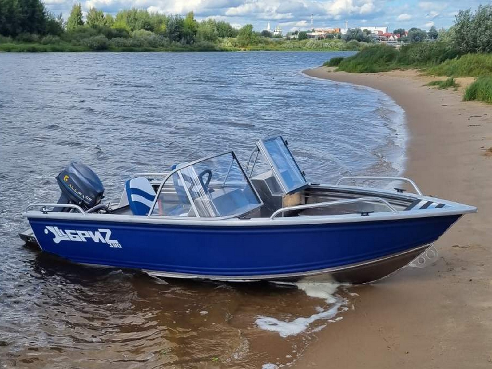 БриZ-390 KK алюминиевая моторная лодка 